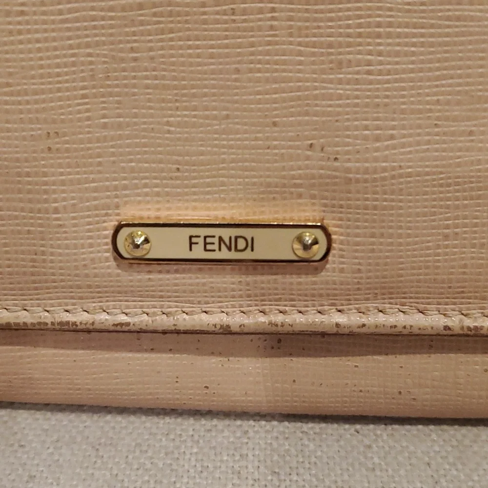 FENDI Baby Pink Wallet - Picture 3 of 16